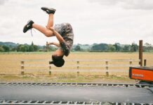 Een inground trampoline brengt plezier naar je tuin